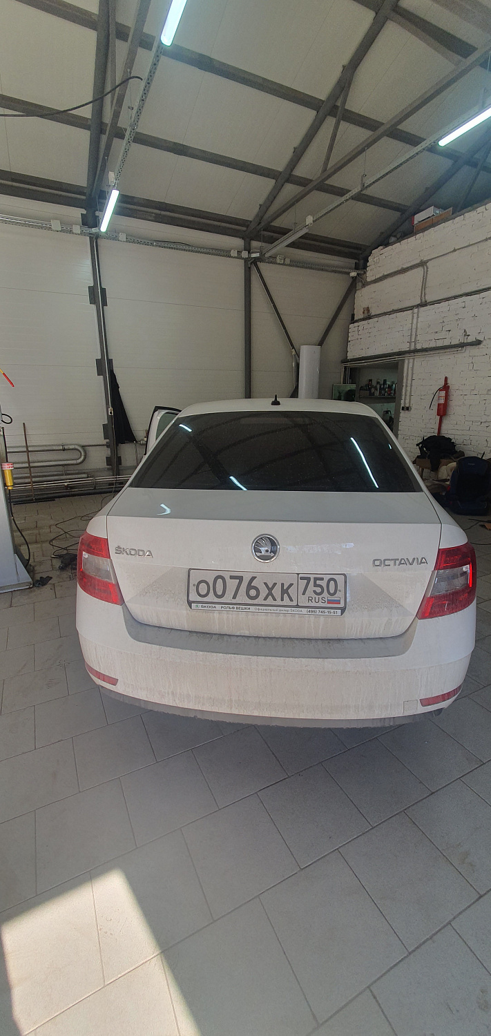 Установка тросовых педалей на Skoda Octavia (механика, 3шт.)