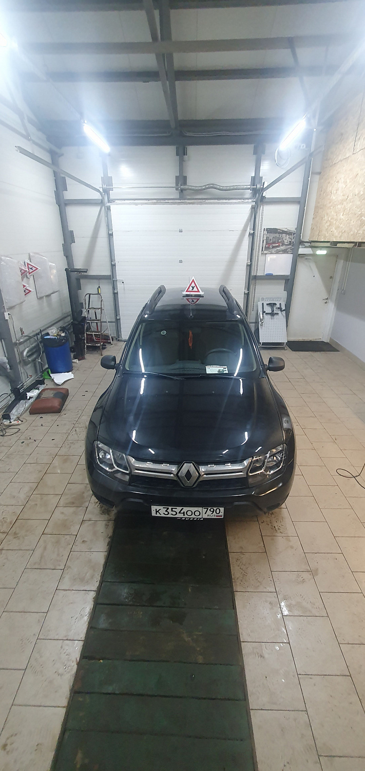 Установка тросовых педалей на Renault Duster (механика, 3 шт.)