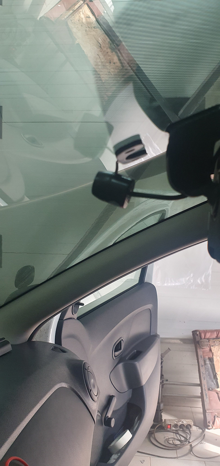 Установка видеонаблюдения для Renault Logan