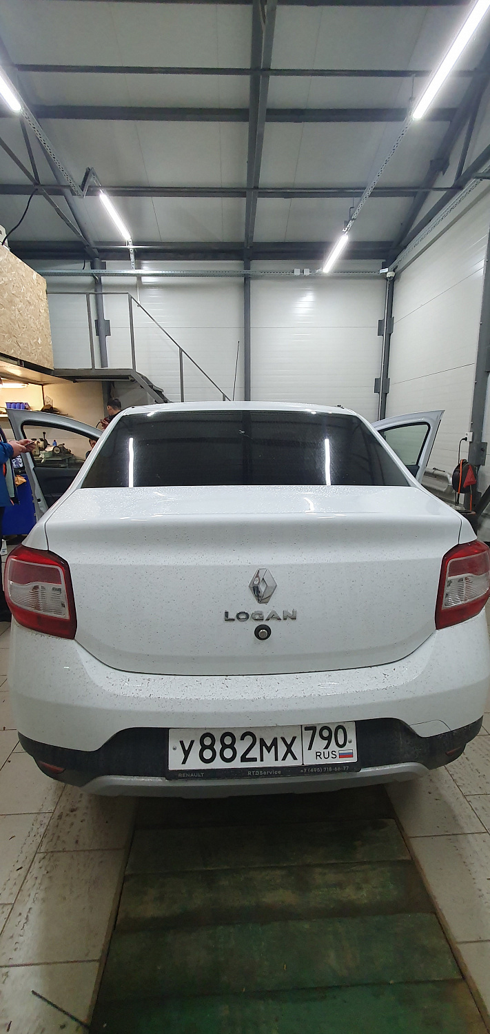 Установка тяговых педалей на Renault Sandero Stepway (механика, 3шт.)