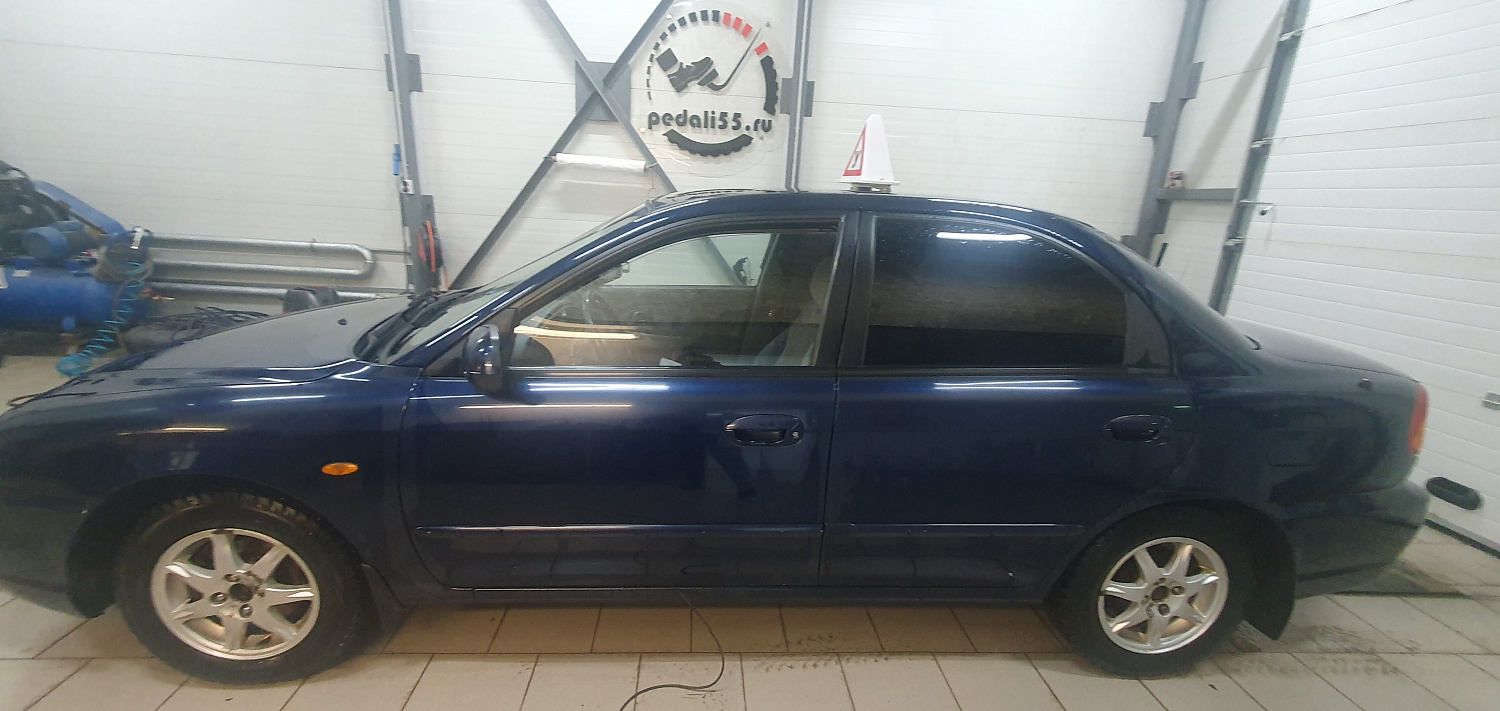 Установка тросовых педалей на Kia Spectra (механика, 2шт.)